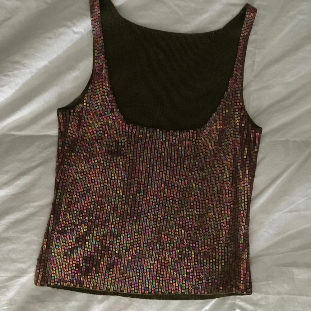 Women’s sequin top - Picture 2 of 4